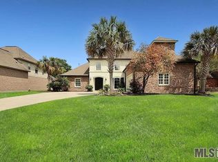 38152 Springwood Ave, Prairieville, LA 70769