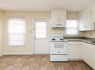 417 Lambeth Dr APT 9, Charlotte, NC 28213