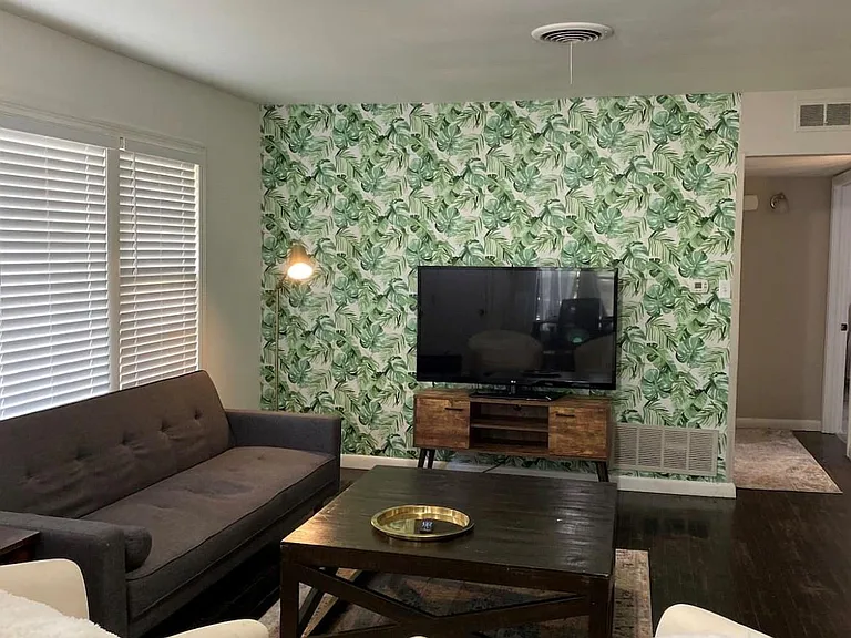 6208 Walnut Hills Dr — Photo 3