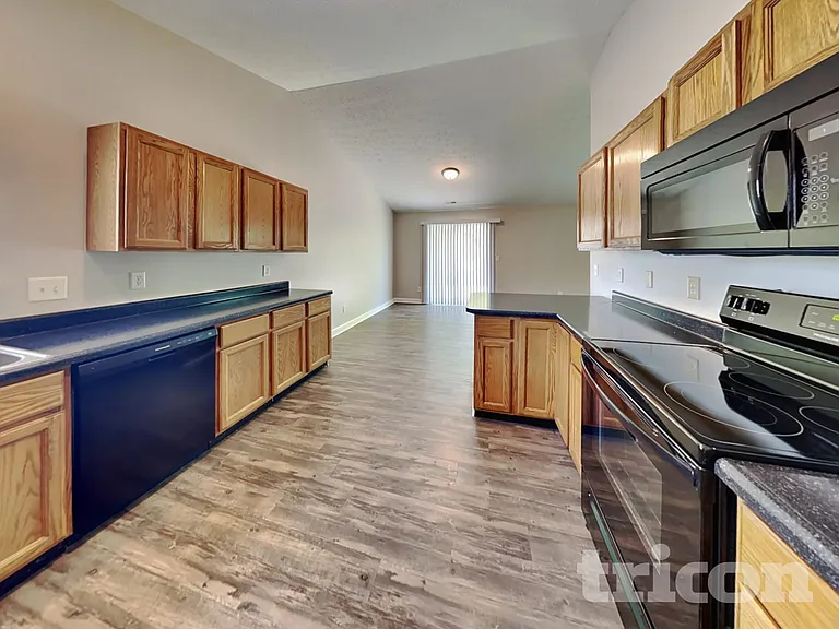 12758 Sovereign Ln — Photo 6