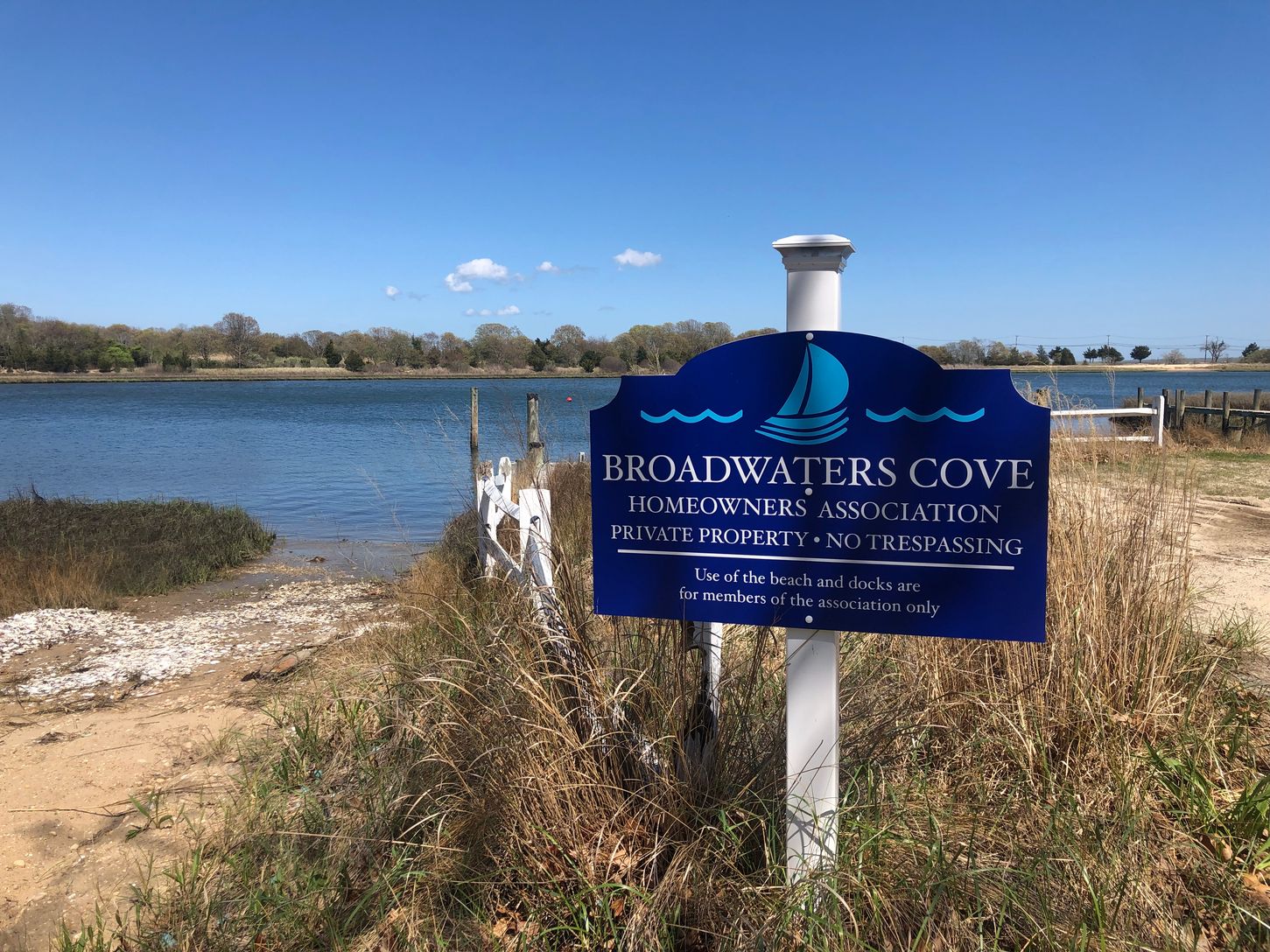  Broadwaters Cove Community