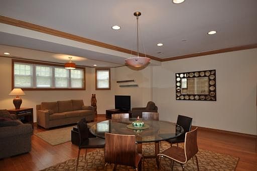 4th image of 1215 E Madison Park APT 1N