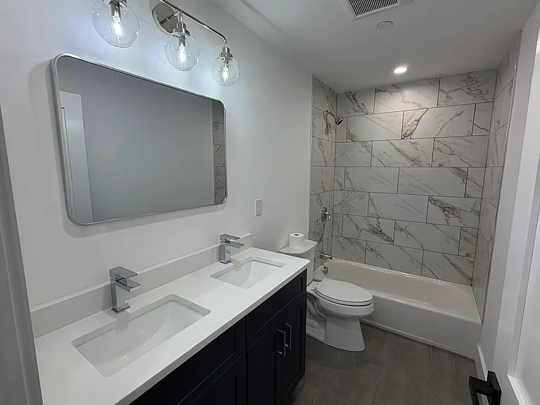 95 Addison St #206 — Photo 7