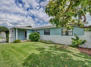 3342 Pinehurst Dr, Lake Worth, FL 33467