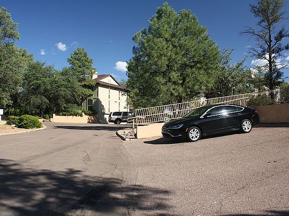 5th image of 608 N Ponderosa Cir