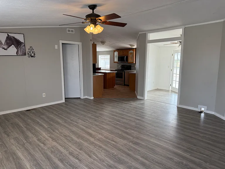 3107 E Lakeland Dr — Photo 16