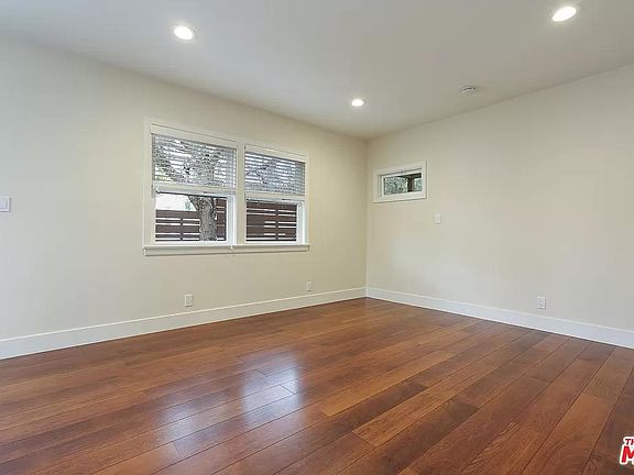 3rd image of 247 1/2 Bernard Ave