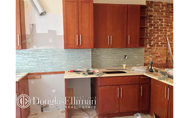 Rented by Douglas Elliman | media 28