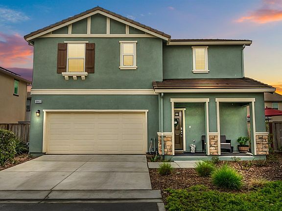 4th image of 6083 Oak Leaf Place