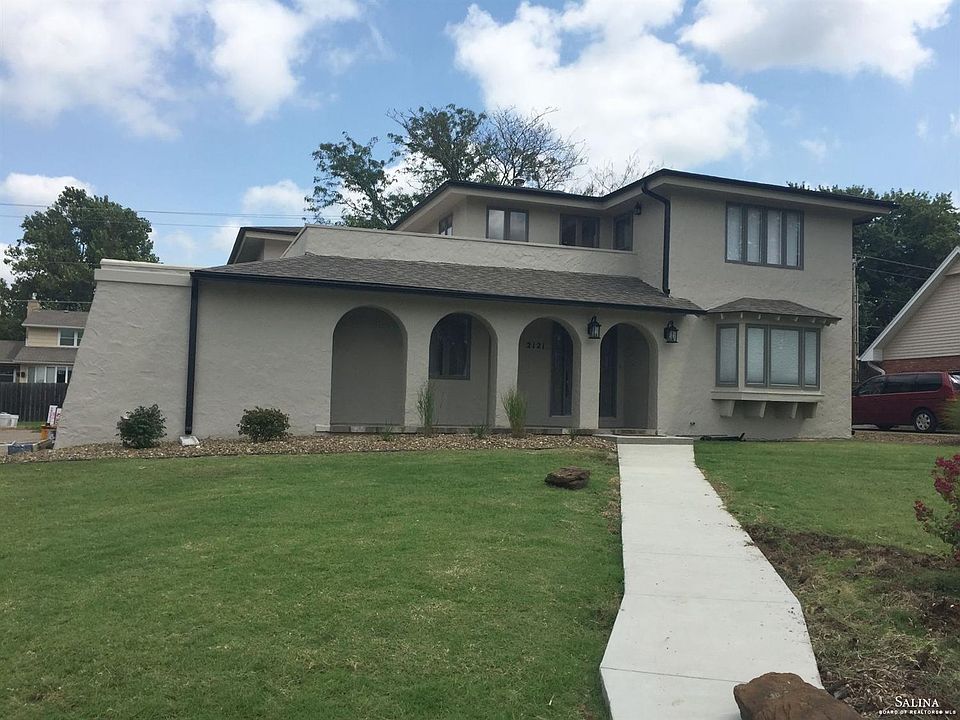 1st image of 2121 Hillside Dr