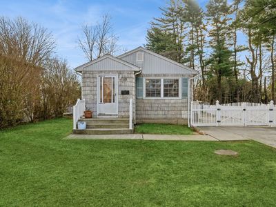 10 Ardmore Drive, Brentwood, NY, 11717