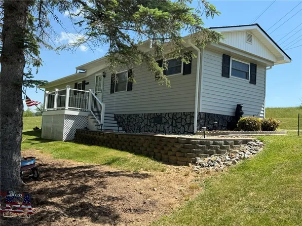 9350 NC Hwy 88 E Highway, Laurel Springs, NC 28644
