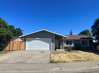 8371 Middle River Ct, Sacramento, CA 95828