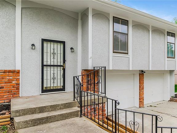 3rd image of 18901 Hanthorne Dr