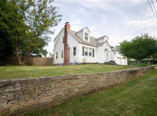 95 Clyde Ave, East Providence, RI 02914