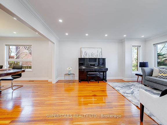 5th image of 105 McClellan Way