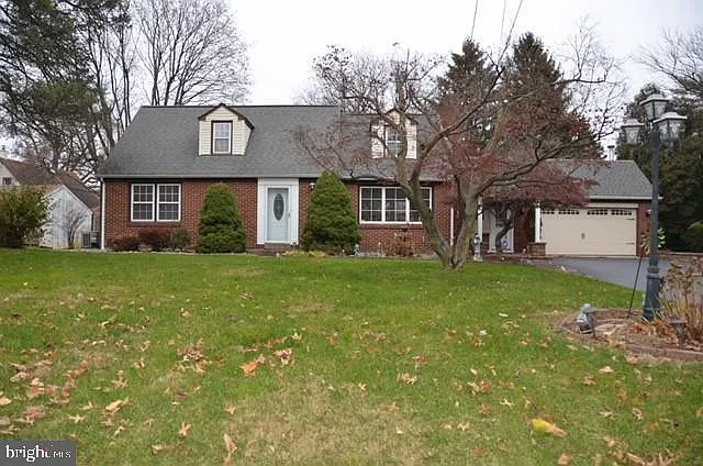3 bed, 2.5 bath, 1979 sqft, $3,295 — Photo 1