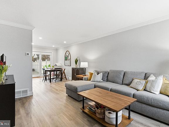 2nd image of 312 E Rambo St