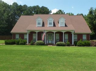 19 Shadow Ridge Dr, Jackson, TN 38305