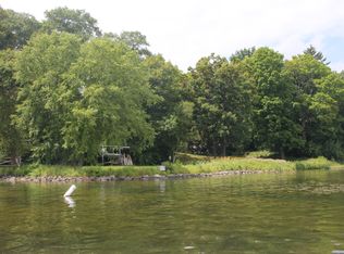 4616 N Hewitts Point Rd, Oconomowoc, WI 53066