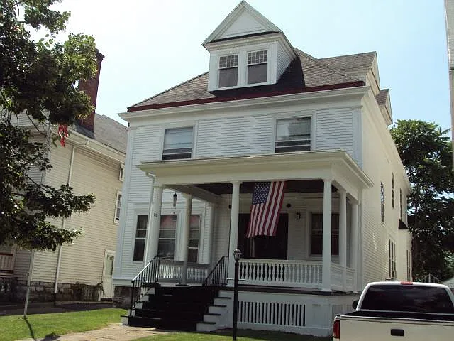 1 bed, 800 sqft, $1,275 — Photo 1