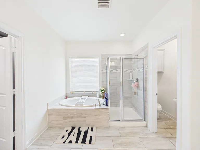 24711 Miltonwood St — Photo 22