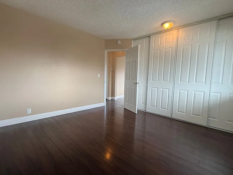 410 - 436 CA-202 — Photo 12