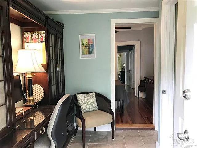 816 W Government St — Photo 19