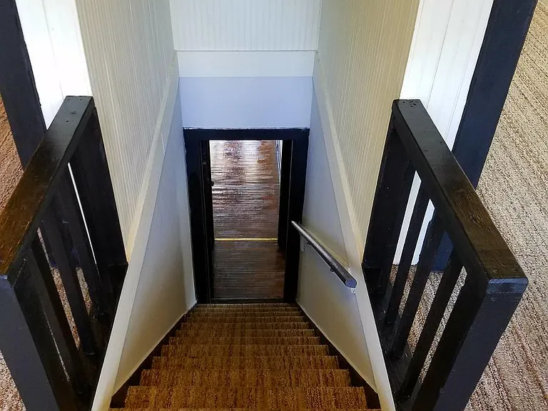 Upper level stairway
