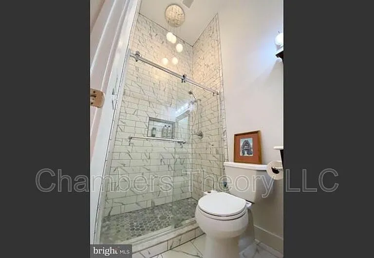 2357 Champlain St NW #102 — Photo 24