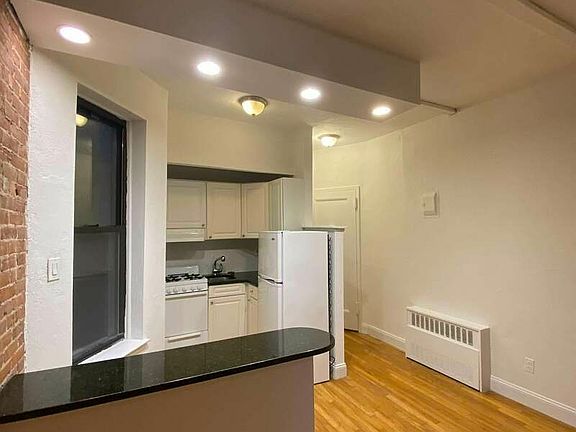 3rd image of 534 E 83rd St #3D0