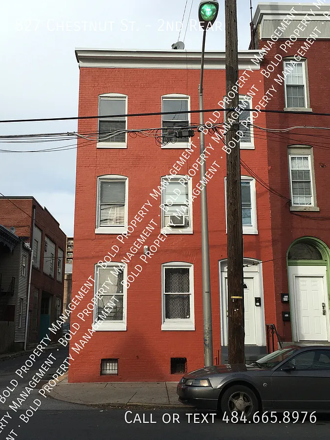 Great loft style 3 Bedroom 1 Bath — Photo 2