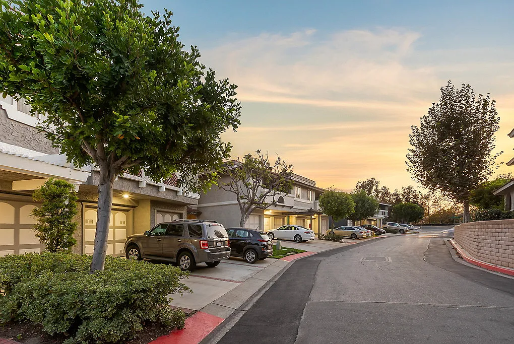 Trabuco Villas — Photo 3