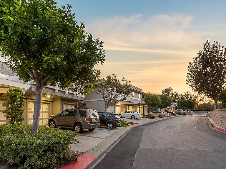 Trabuco Villas — Photo 3