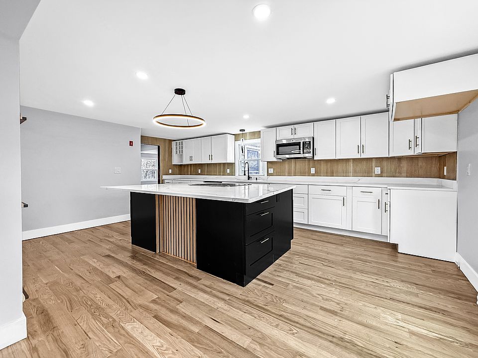1st image of 21 Burlington Rd