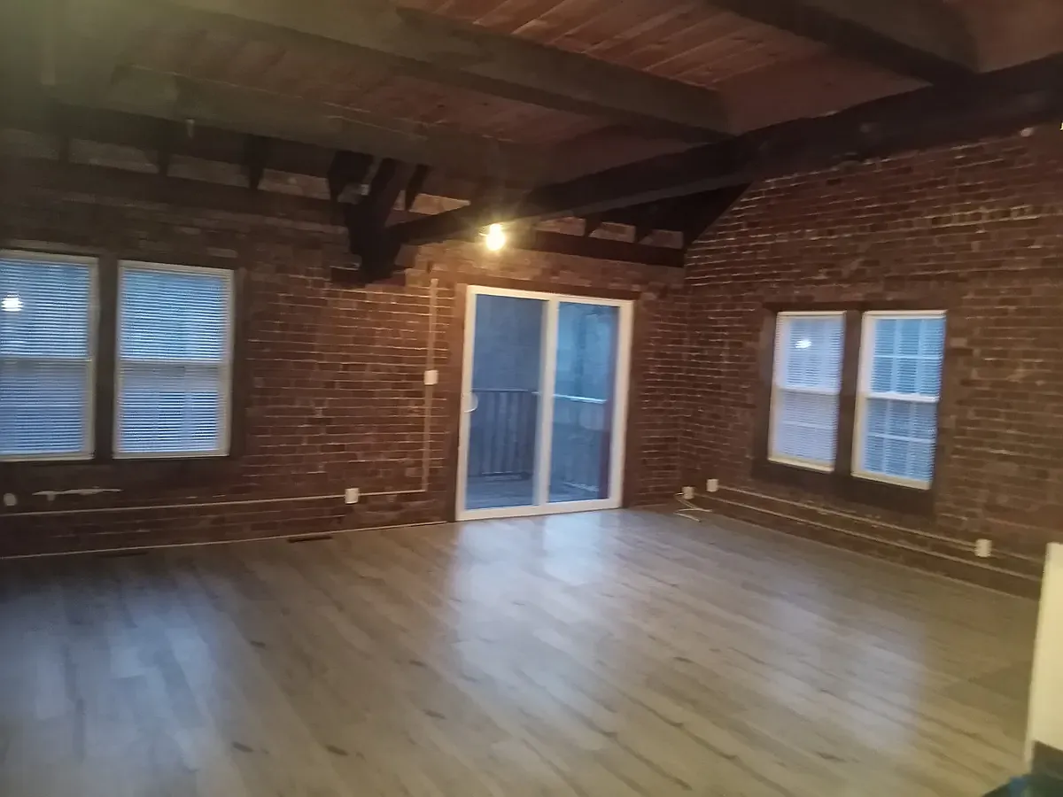 2 bed, 1600 sqft, $1,675 — Photo 1