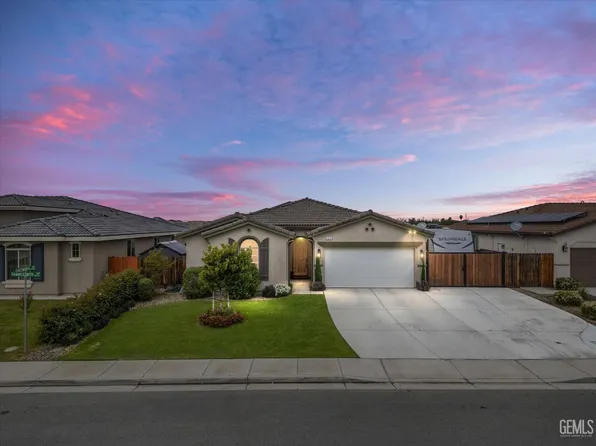 133 Hammersmith Dr, Bakersfield, CA 93314