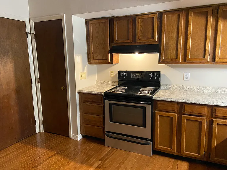 101 Karen Ct #101 — Photo 11