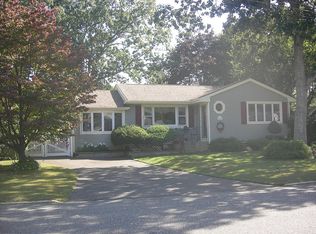 457 Bohemia Pkwy, Sayville, NY 11782