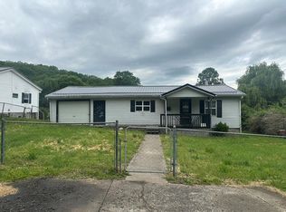 172 Sullivan Rd, Beaver, WV 25813