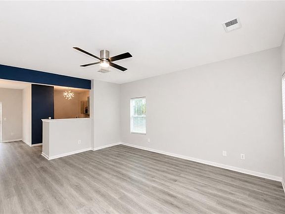 4th image of 2207 Bigwood Trl