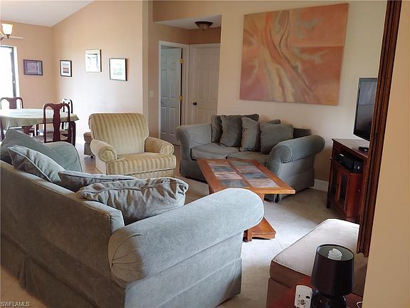 2nd image of 427 SW 32nd Ter