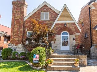 5728 Walsh St, Saint Louis, MO 63109