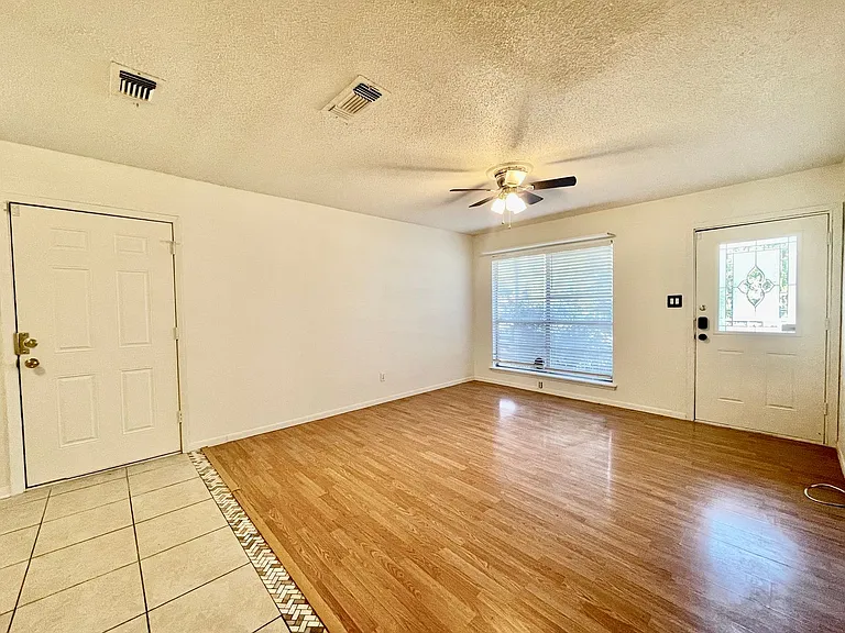 312 Magnolia Dr — Photo 5