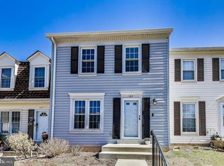 103 Sherwood Ct #4, Sterling, VA 20164