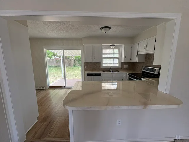 1101 E Denker St — Photo 13