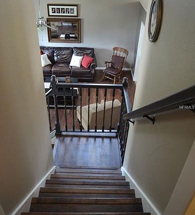 2nd image of 2410 Crest Dr