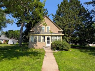 511 Foster Rd, Redgranite, WI 54970