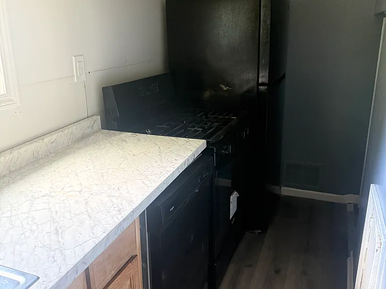 1377 Dorothea Rd — Photo 27