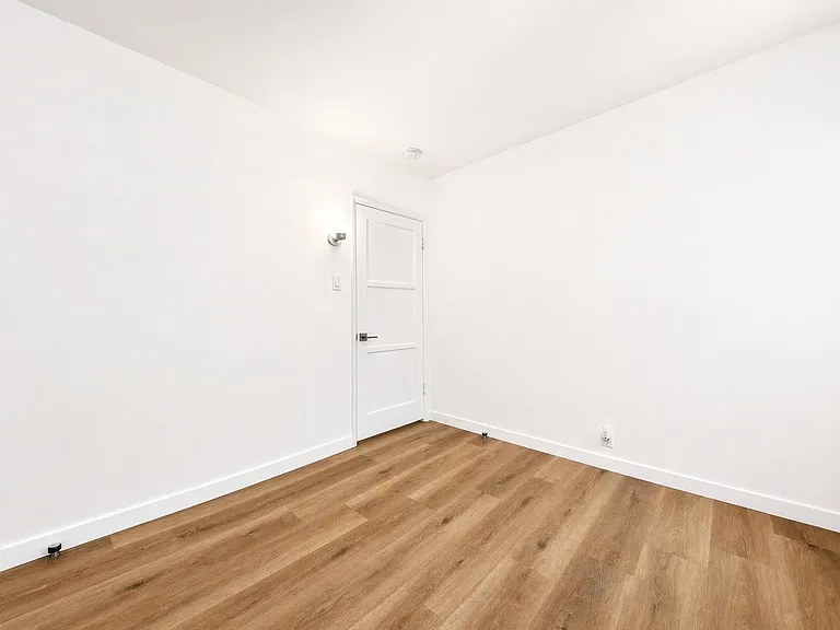 9132 Crenshaw Blvd #9132.5 — Photo 11